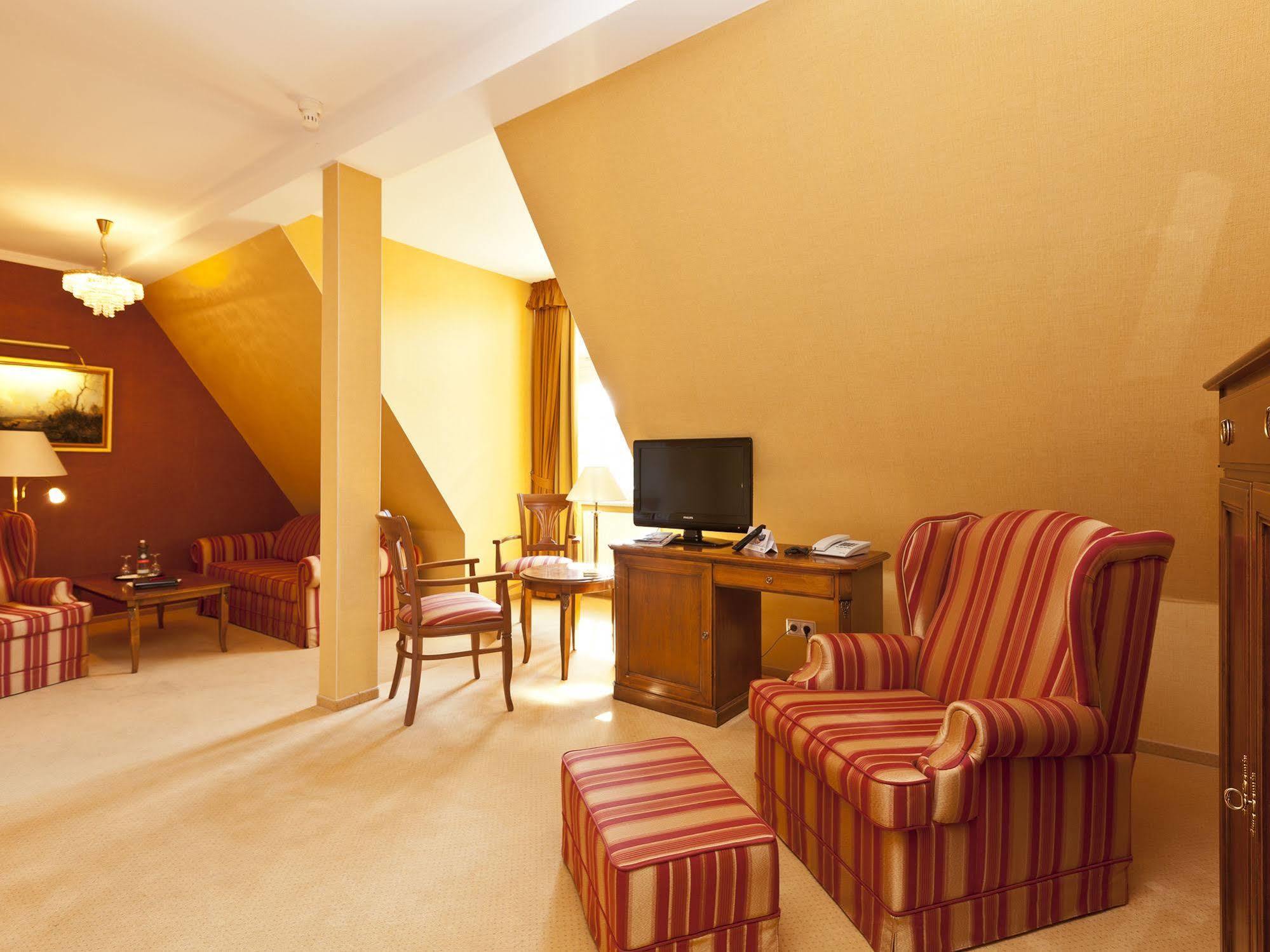 Seehotel Schloss Klink Dış mekan fotoğraf