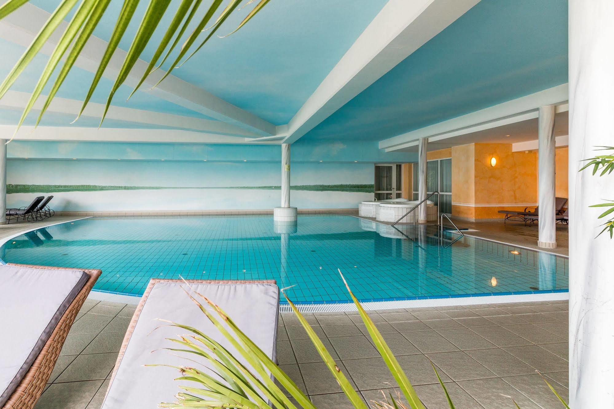 Seehotel Schloss Klink Dış mekan fotoğraf
